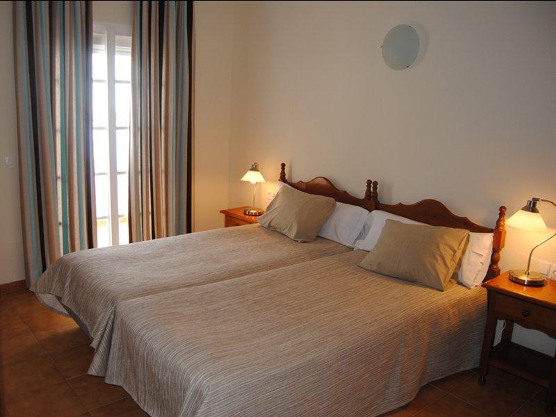 Hotel Marbella 푸엔히롤라 외부 사진