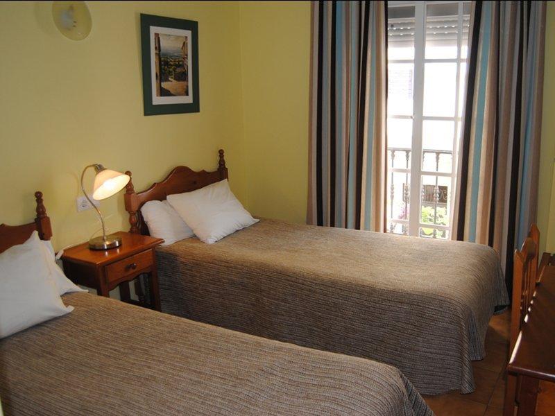 Hotel Marbella 푸엔히롤라 외부 사진