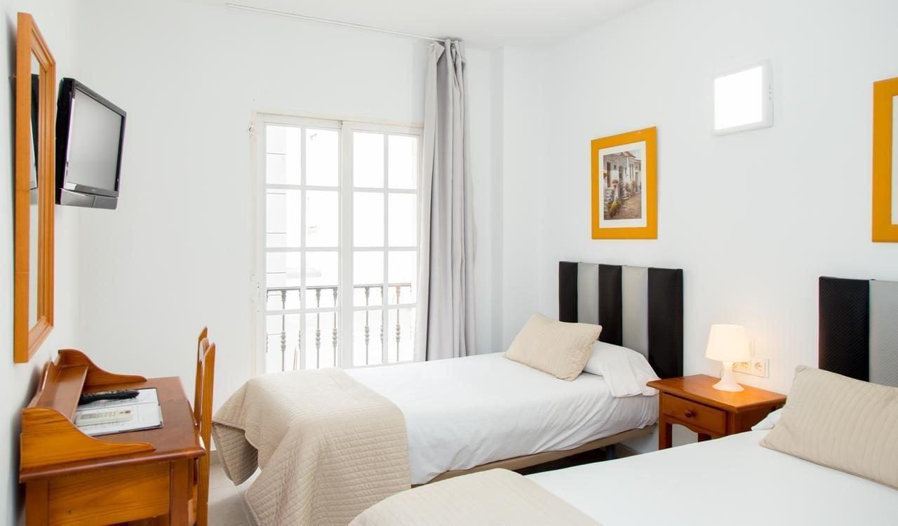 Hotel Marbella 푸엔히롤라 외부 사진