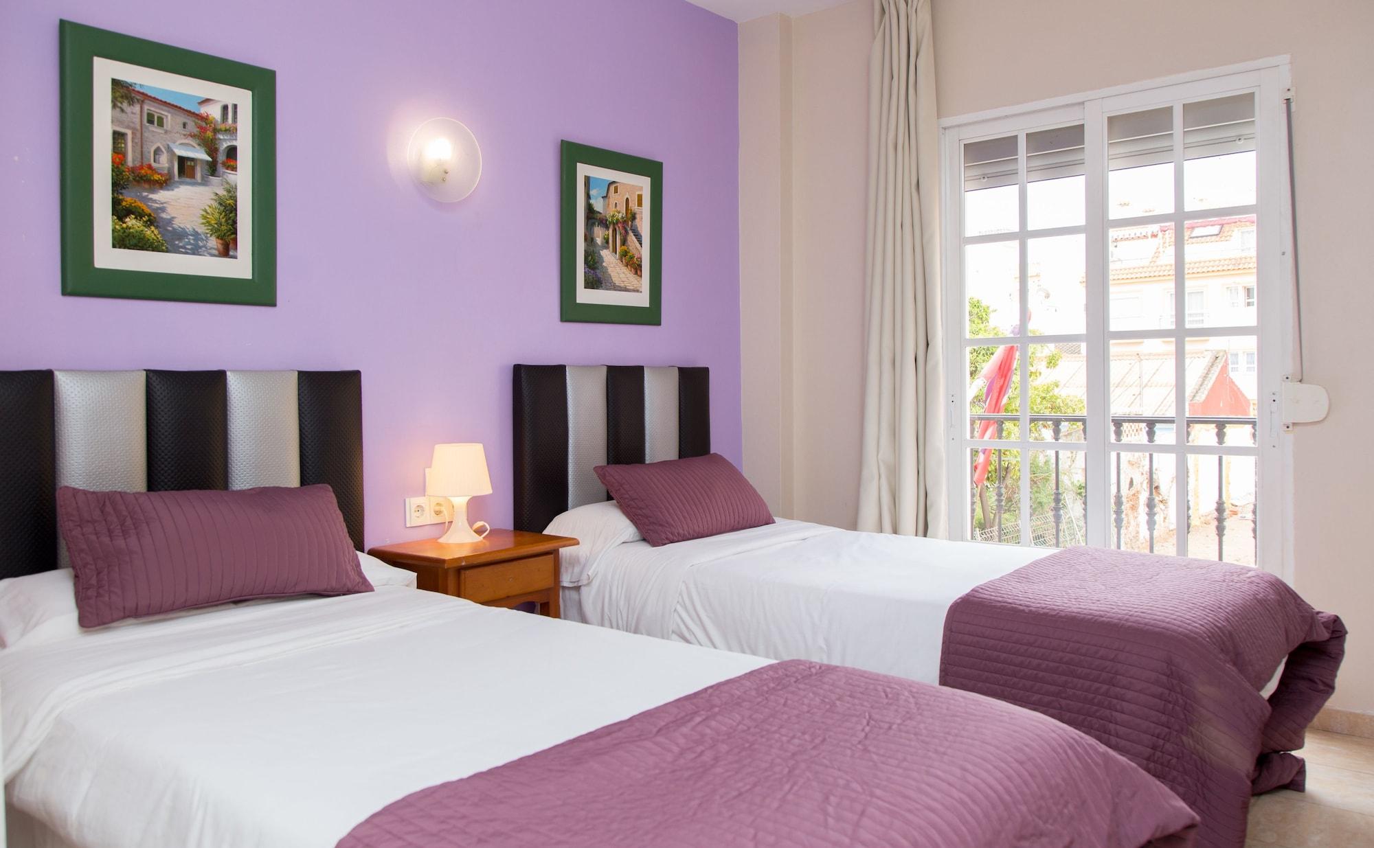 Hotel Marbella 푸엔히롤라 외부 사진