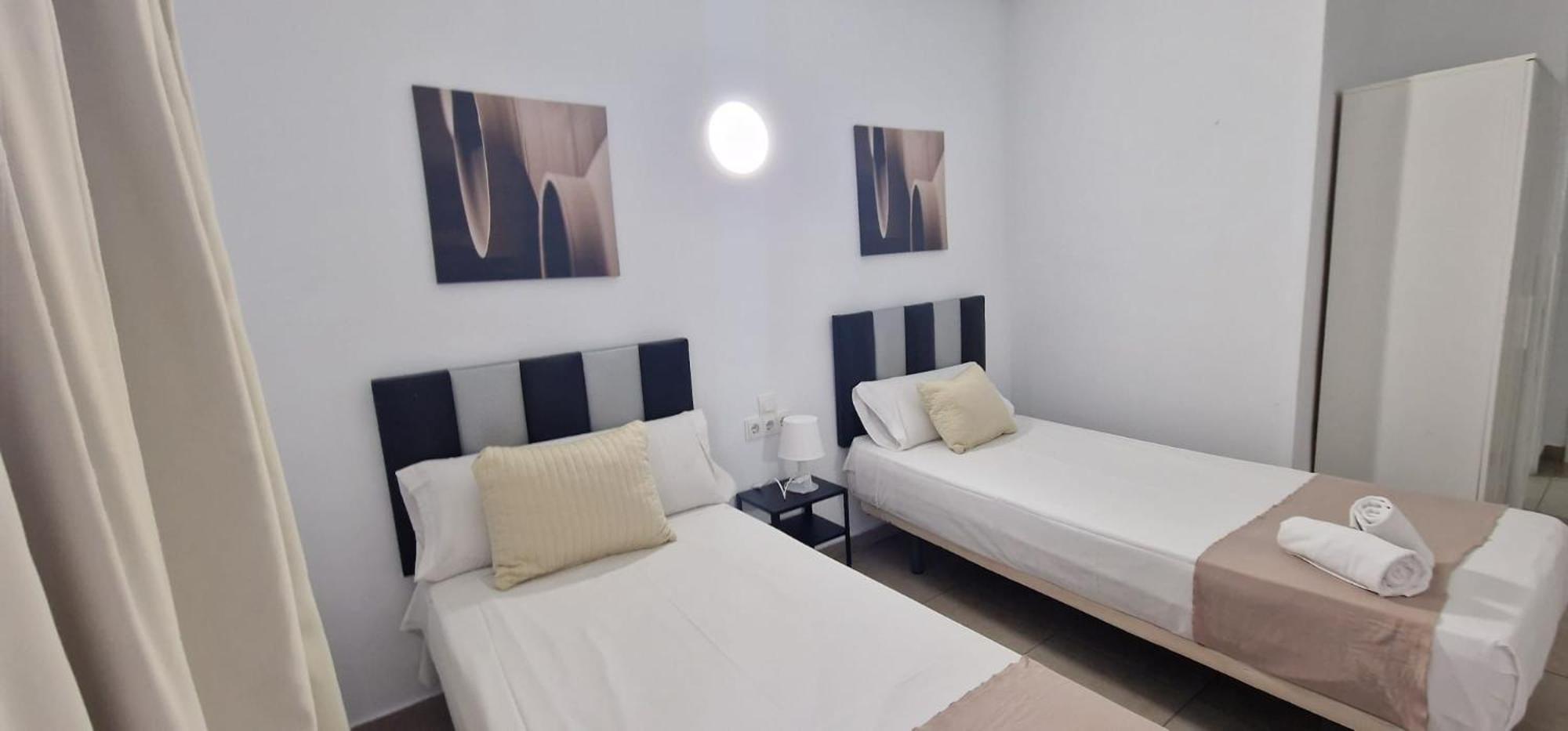 Hotel Marbella 푸엔히롤라 외부 사진