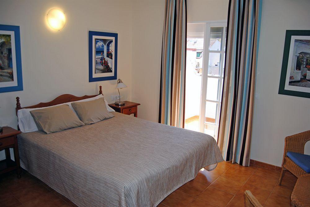 Hotel Marbella 푸엔히롤라 외부 사진