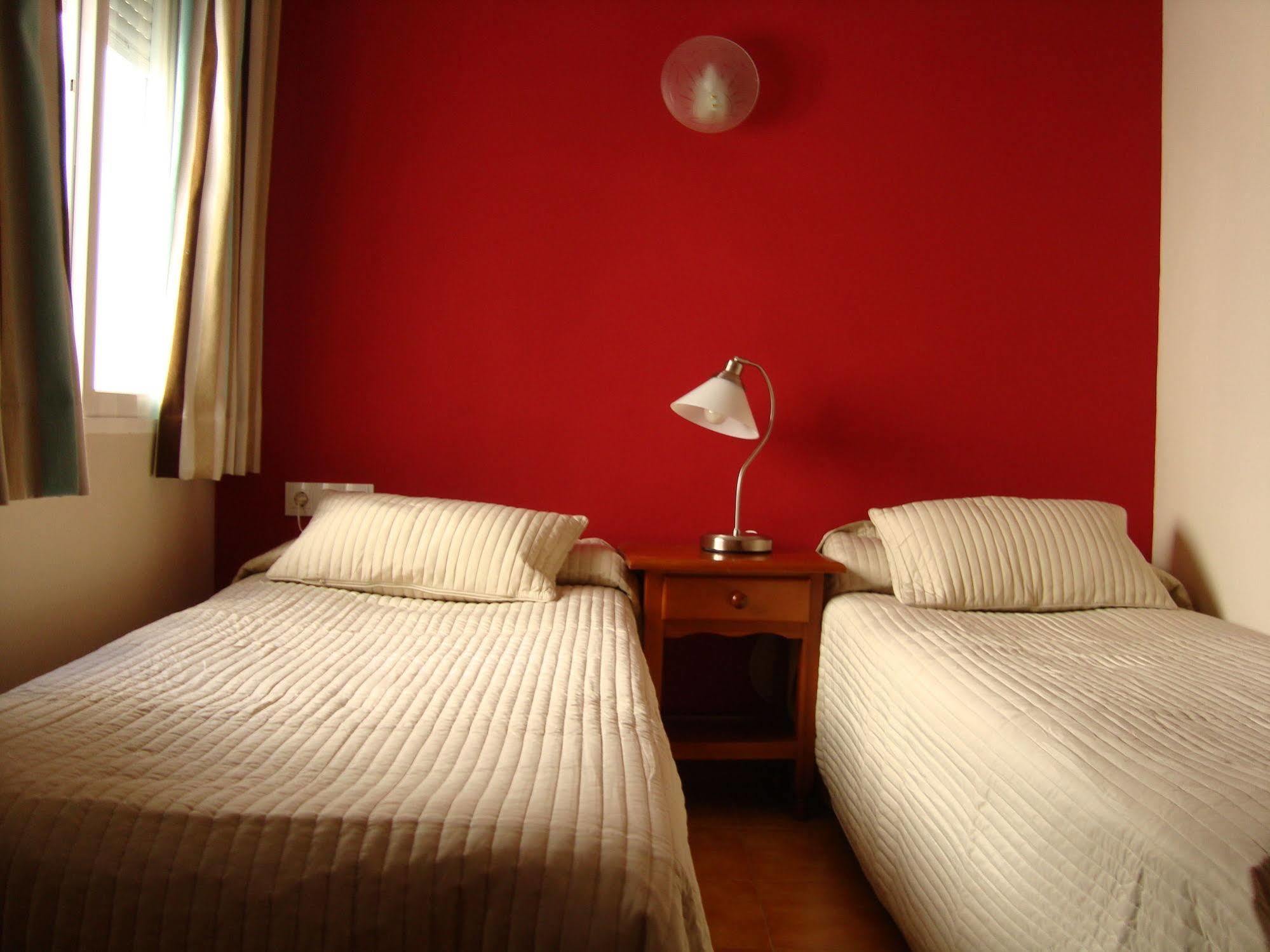 Hotel Marbella 푸엔히롤라 외부 사진