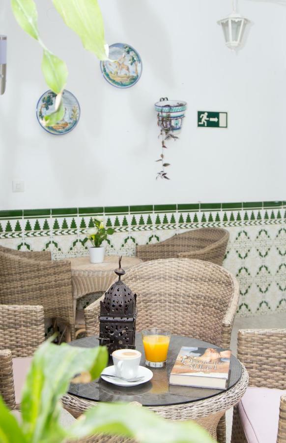 Hotel Marbella 푸엔히롤라 외부 사진
