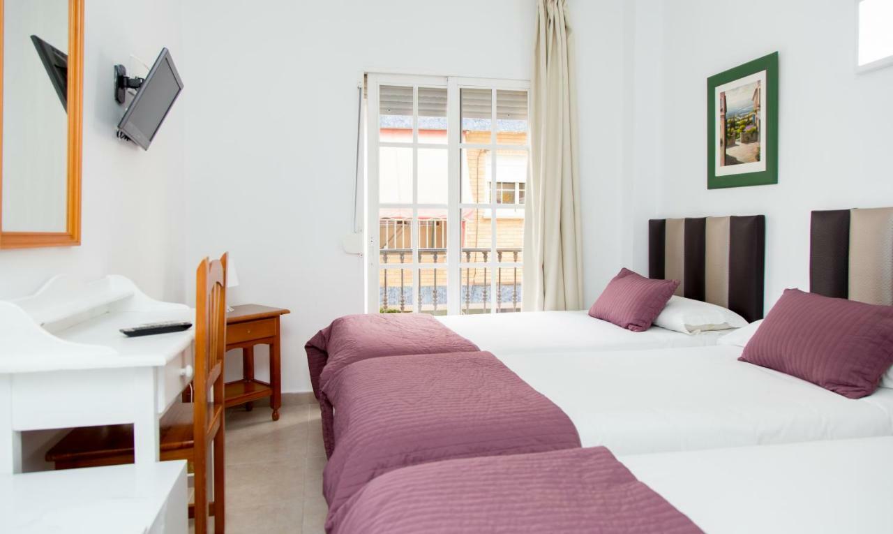 Hotel Marbella 푸엔히롤라 외부 사진