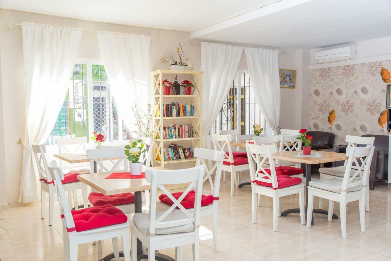 Hotel Marbella 푸엔히롤라 외부 사진